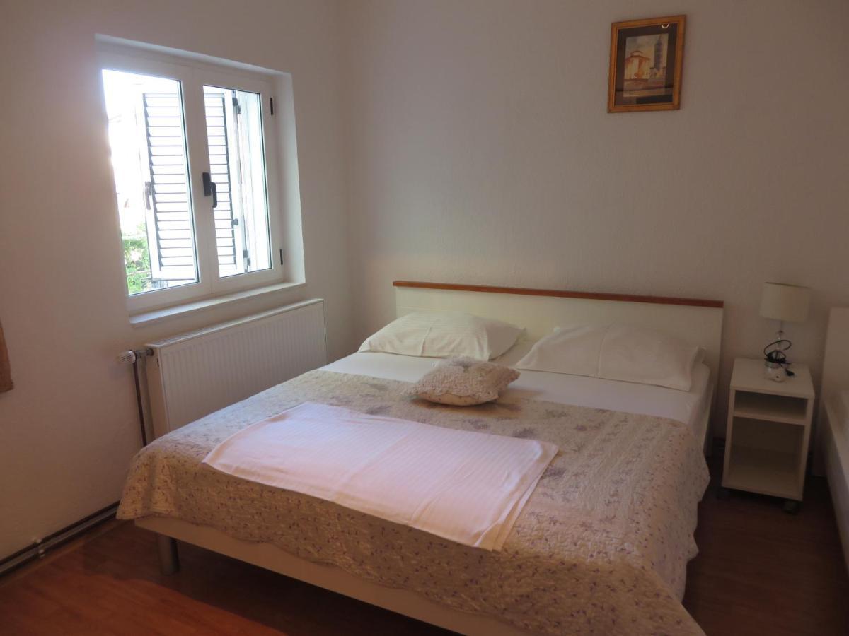 Apartments Tonka Pakoštane Εξωτερικό φωτογραφία