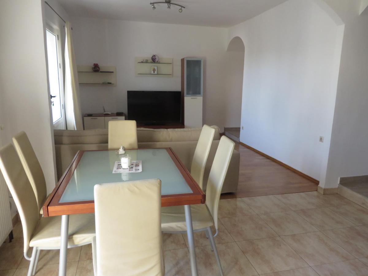 Apartments Tonka Pakoštane Εξωτερικό φωτογραφία