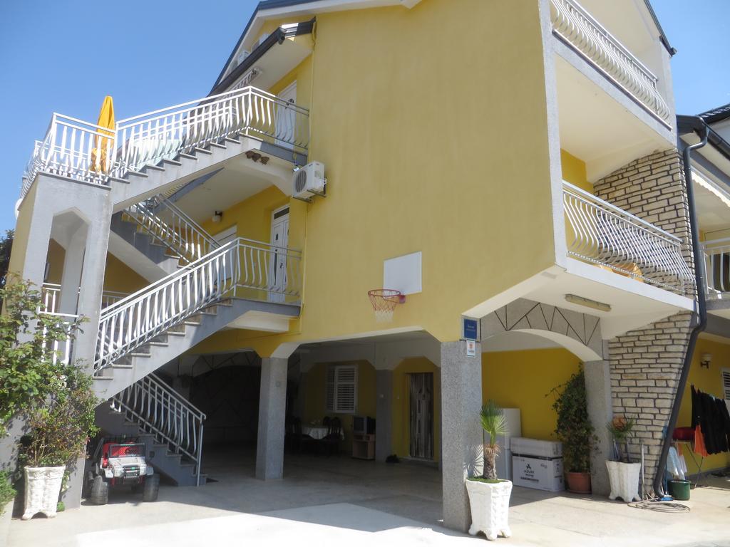 Apartments Tonka Pakoštane Εξωτερικό φωτογραφία