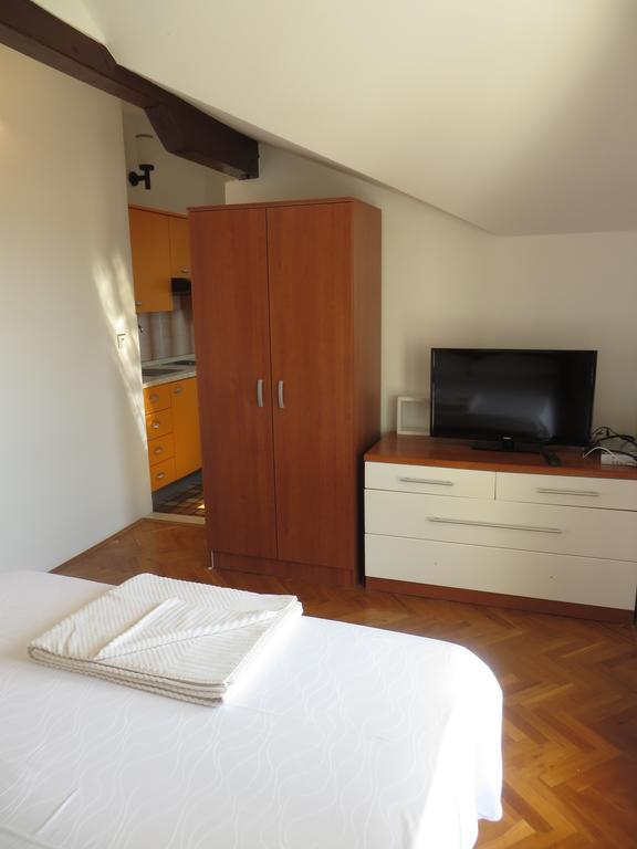 Apartments Tonka Pakoštane Δωμάτιο φωτογραφία