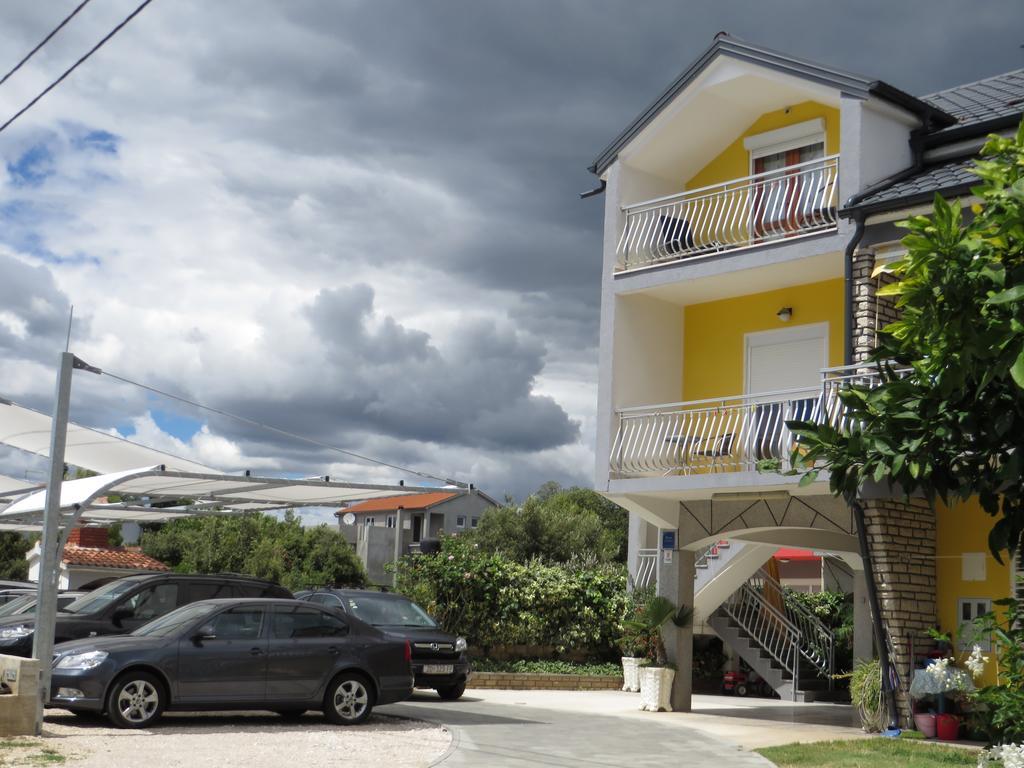 Apartments Tonka Pakoštane Εξωτερικό φωτογραφία