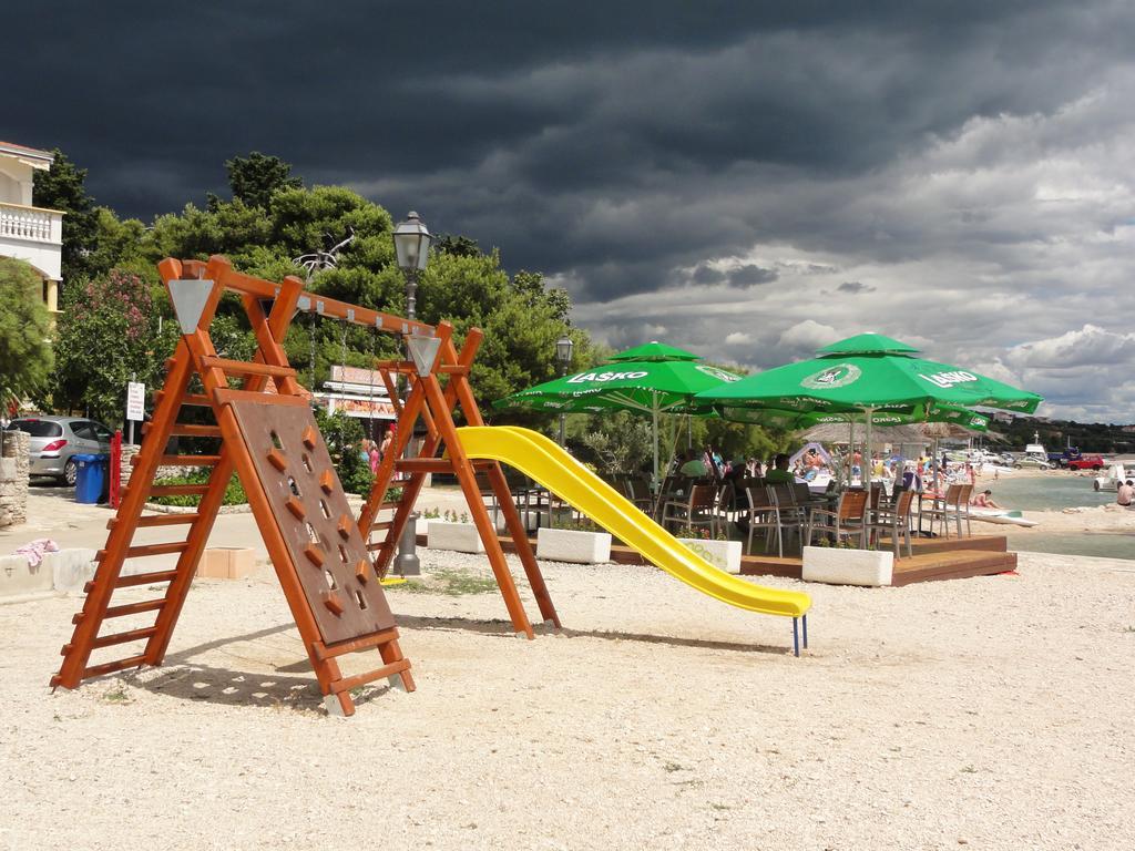 Apartments Tonka Pakoštane Εξωτερικό φωτογραφία
